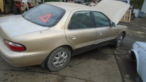Kia Clarus  1998