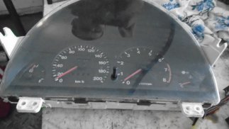 Suzuki Swift (1999)  Óracsoport (kilóméteróra)