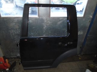 Land Rover Discovery  III (2006) Bal hátsó ajtó