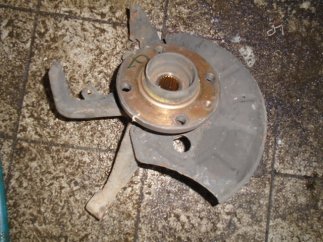Seat Cordoba I (1996) Jobb első csonkállvány kerékaggyal