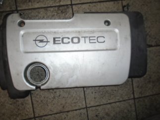 Opel Astra G (2000) Motor borító