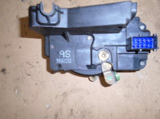 Opel Astra G (2000) Bal első zárszerkezet