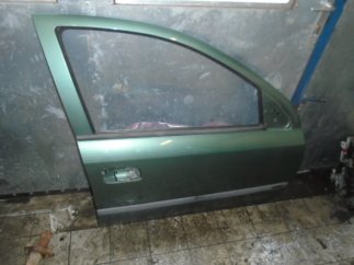 Opel Astra G (2000) Jobb első ajtó