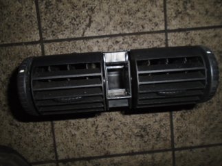 Opel Astra G (2002) Középső levegő befúvó