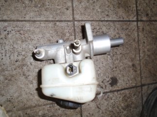 Opel Astra G (2002) Főfékhenger tartállyal