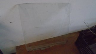 Suzuki Swift (2000) Jobb hátsó ajtóüveg