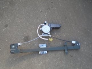 Suzuki Swift GLX (2002) Jobb hátsó ablakemelő szerkezet motorral