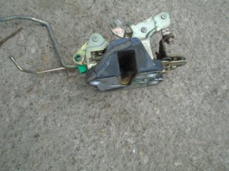 Suzuki Swift (1996) Ajtó zárszerkezet, bal első