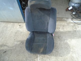 Opel Omega B (1998) Jobb első ülés