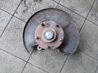 Mazda 6 S (2003) Bal hátsó kerékagy és csonkállvány