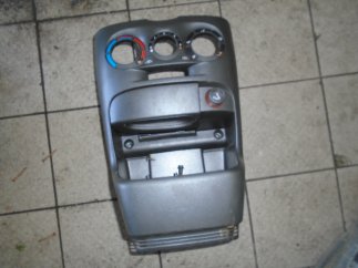 Fiat Punto II (2001) Középső műszerfal burkolat