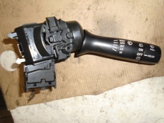 Toyota Yaris (2007) Ablaktörlő kapcsoló