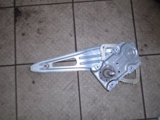 Toyota Yaris (2007) Bal hátsó ablakemelő szerkezet mechanikus