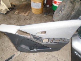 Toyota Yaris (2007) Jobb első ajtókárpit (elektromos)