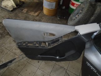 Toyota Yaris (2007) Bal első ajtókárpit (elektromos)