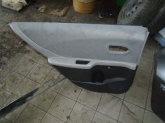 Toyota Yaris (2007) Bal hátsó ajtókárpit (elektromos)