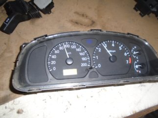 Suzuki Wagon R+ (2003) Óracsoport (sebességmérő)