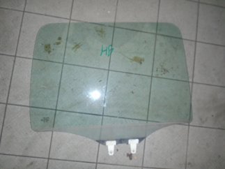 Suzuki Wagon R+ (2003) Jobb hátsó ajtó üveg