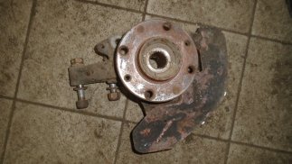 Fiat Albea (2003) Jobb első csonkállvány kerékaggyal