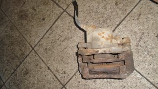 Renault Clio I (1994) Bal első féknyereg