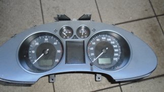 Seat Cordoba III (2006)  Óracsoport (kilóméteróra)