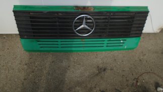 Mercedes-Benz  508 D (1992) Hűtőrács