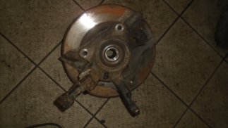 Fiat Punto II (2002) Bal első csonkállvány kerékaggyal