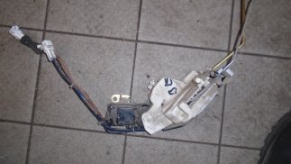 Suzuki Liana (2003) Bal első zárszerkezet