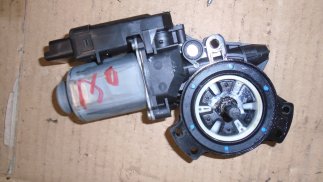 Kia Ceed I (2008) Jobb első ablakemelő motor