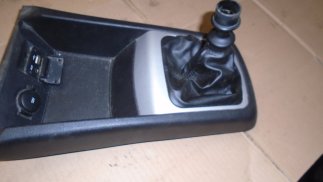 Kia Ceed I (2008) középkonzol + váltószokny