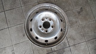 IVECO 15459 R15 - Acél