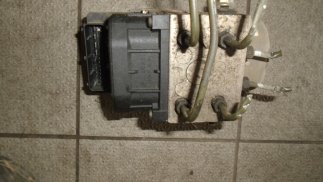 Subaru Impreza II (2001) ABS kocka