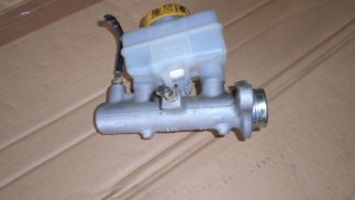 Subaru Impreza II (2001) Főfékhenger tartállyal