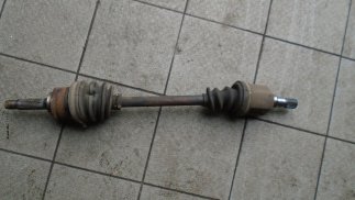 Suzuki Swift Bal első féltengely