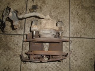 Opel Astra G (2001) Bal  első féknyereg