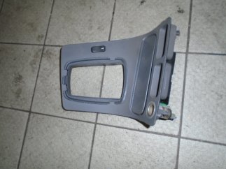SAAB 9-5 (2002) Váltókar körüli burkolat