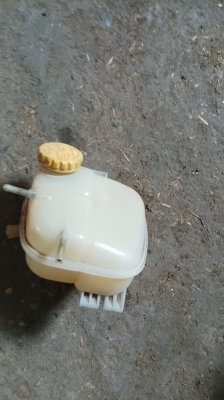 Opel Astra G (2001) Kiegyenlító tartály
