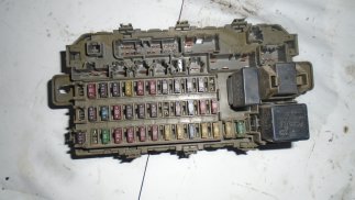 Honda CR-V I (1998) Biztosíték tábla