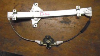 Daewoo Kalos 1.4 S (2004) Ablakemelő szerkezet bal hátsó manuális