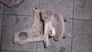 Ford Escort 1.3 KAT (1994) Bal első csonkállvány kerékaggyal