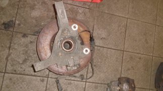 Opel Vectra C (2004) Bal első csonkállvány kerékaggyal