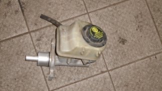 Opel Vectra C (2004) Főfékhenger tartállyal