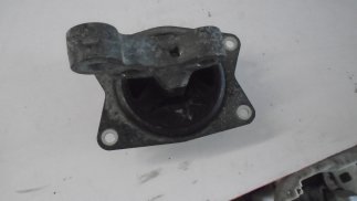 Opel Vectra C (2004) Motortartó bak
