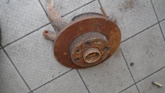 Opel Corsa B (1995) Bal első csonkállvány kerékaggyal