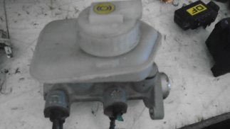 Opel Corsa B (1995) Főfékhenger tartállyal